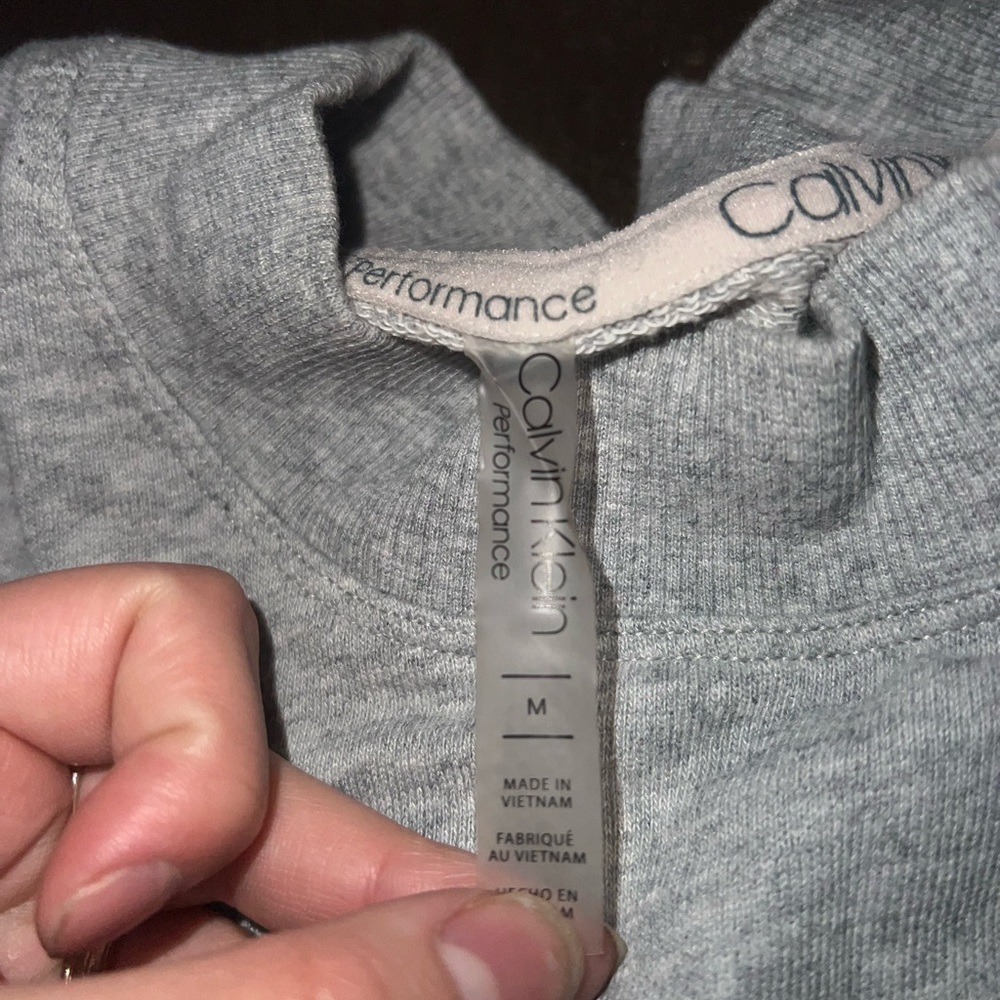 Multicolor Calvin Klein sweater, Worn once, size medium